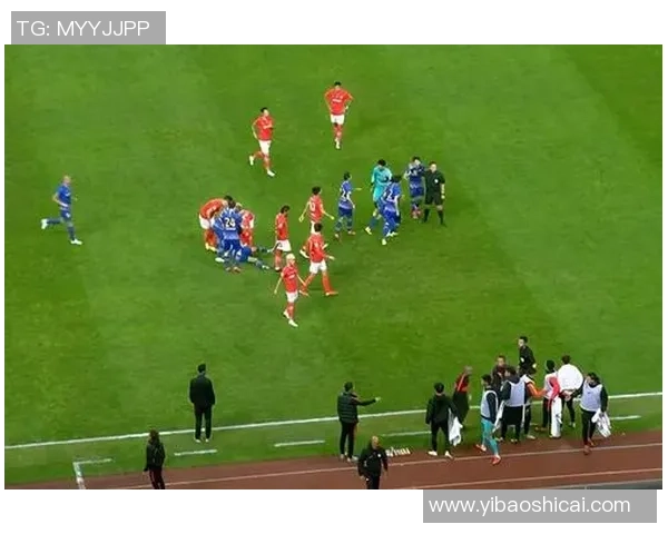 尤文图斯大胜热刺五比一争议判罚引发全场热议